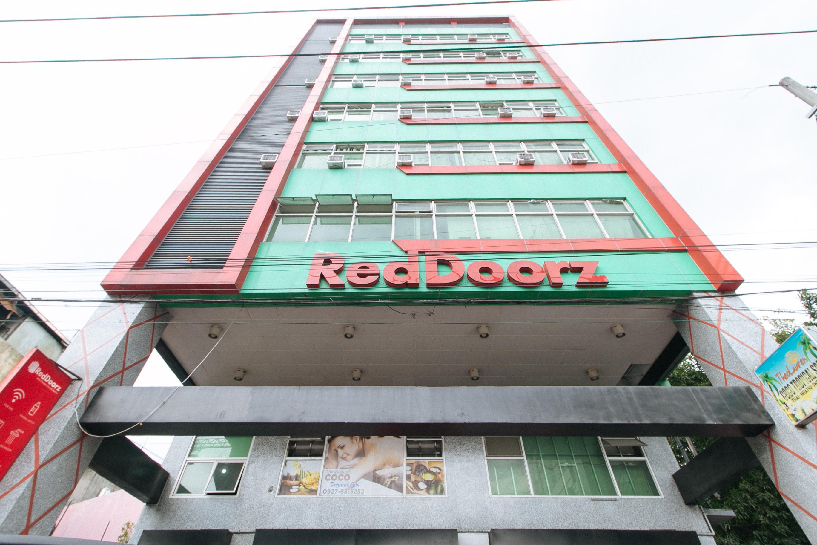 Reddoorz Near Quiapo Church Manila Exterior photo